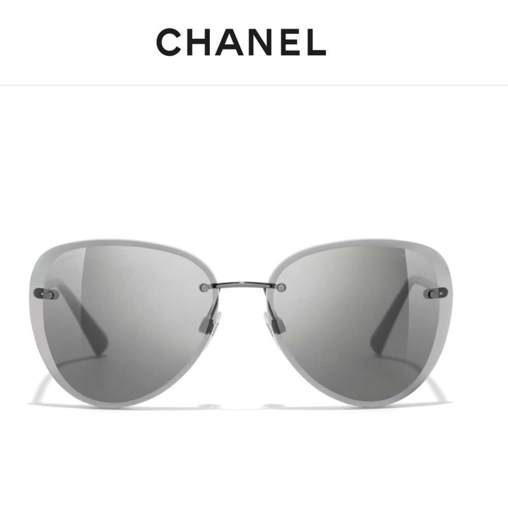 Chanel Mirrored Pilot Sunglasses
